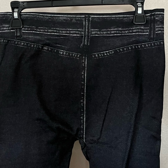 Bundle of 2 Winter Theral Denim Leggings. BLUE & BLACK. 95% polyester 5% spandex - Picture 6 of 12